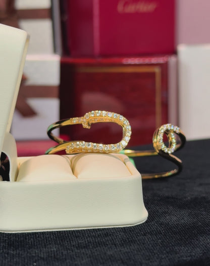 Open Safety Pin 18k Yellow Gold Diamond Bangle